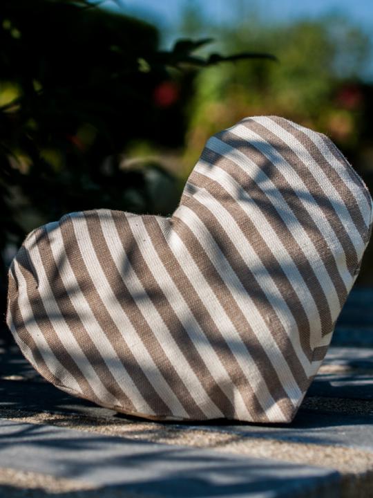 Cuore medio portaconfetti righe 